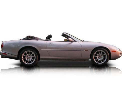 Used 2001 Jaguar XK8 Convertible image 2