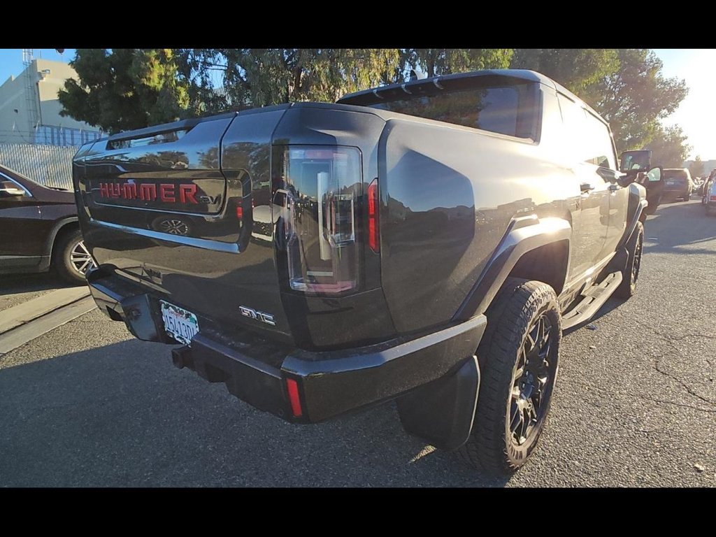 Used 2024 GMC Hummer EV 2X w/ LPO, Illumination Package AWD/4WD image 4