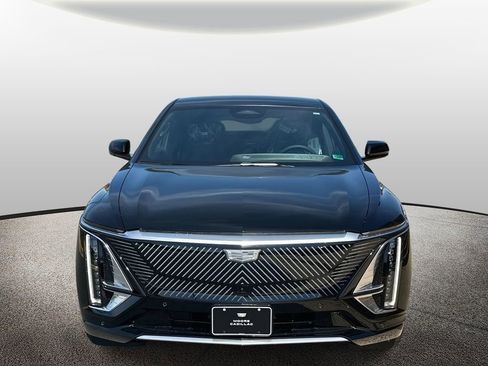 New 2025 Cadillac Lyriq Luxury image 6