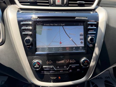 Used 2015 Nissan Murano Platinum w/ Platinum Technology Package AWD/4WD image 30