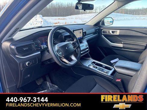 Used 2022 Ford Explorer XLT image 15