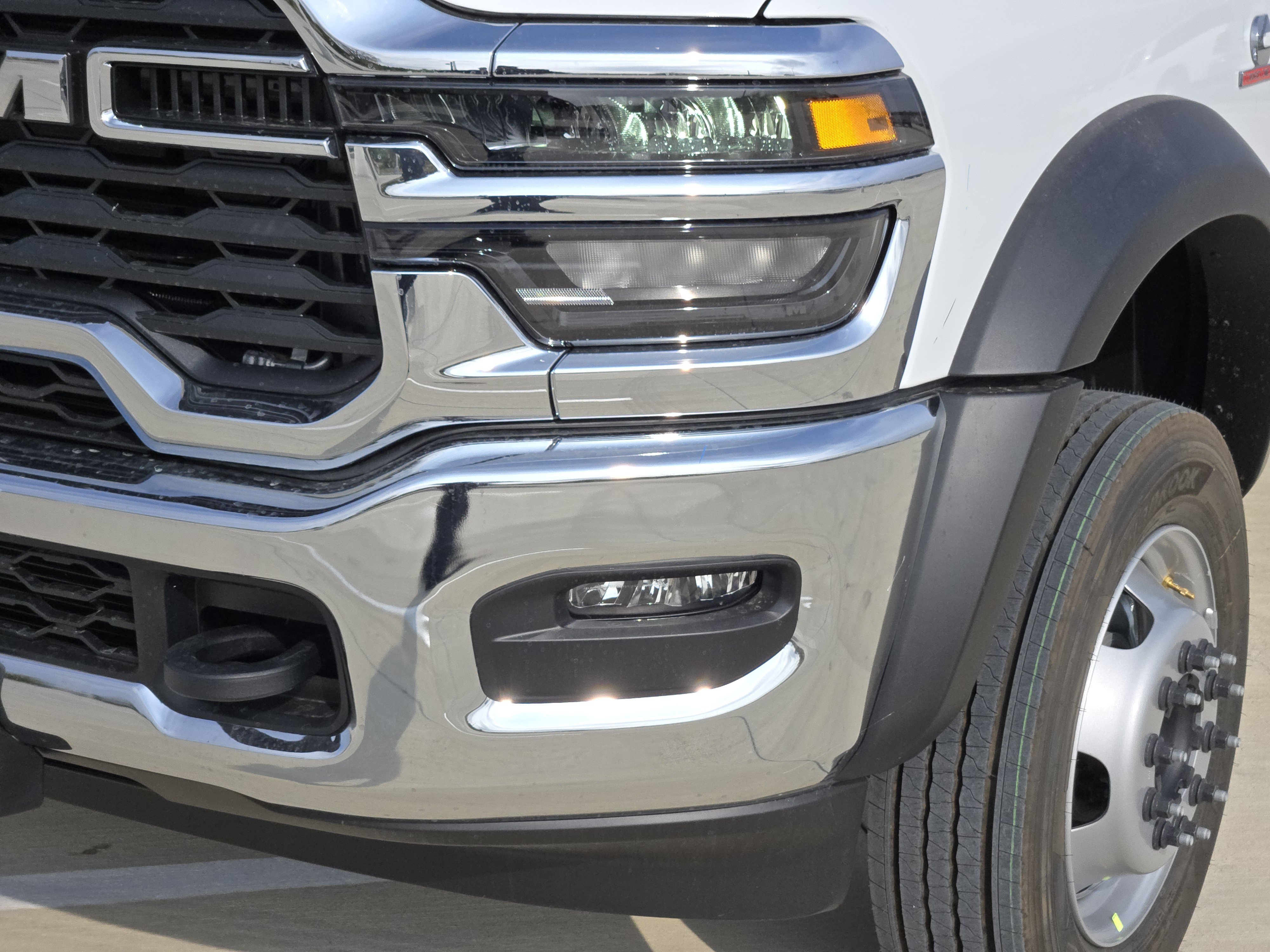 New 2026 RAM 5500 Tradesman w/ Chrome Appearance Group AWD/4WD image 6