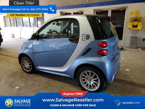 Used 2014 smart fortwo electric drive image 3