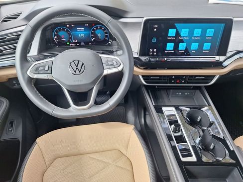 New 2026 Volkswagen Atlas Cross Sport SE image 22