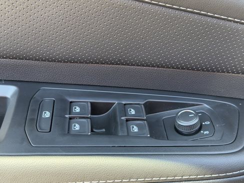 New 2026 Volkswagen Atlas Cross Sport SE image 16