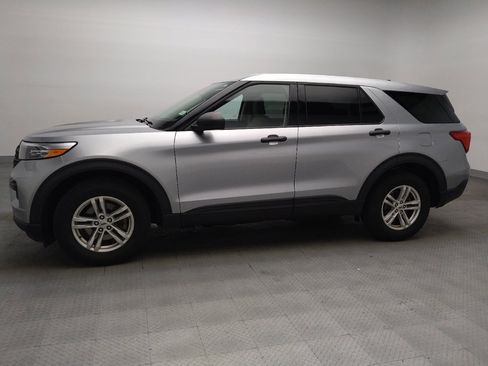 Used 2022 Ford Explorer 4WD image 2