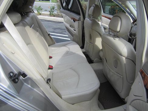 Used 2004 Mercedes-Benz E 320 4MATIC Wagon image 19