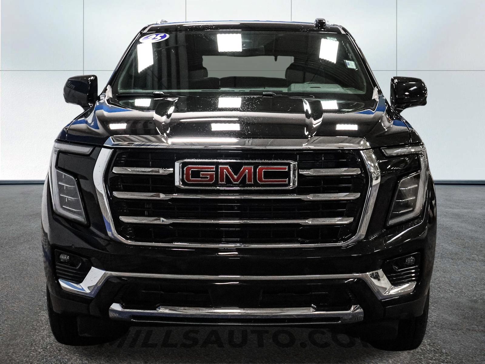 Used 2025 GMC Yukon Elevation AWD/4WD image 12