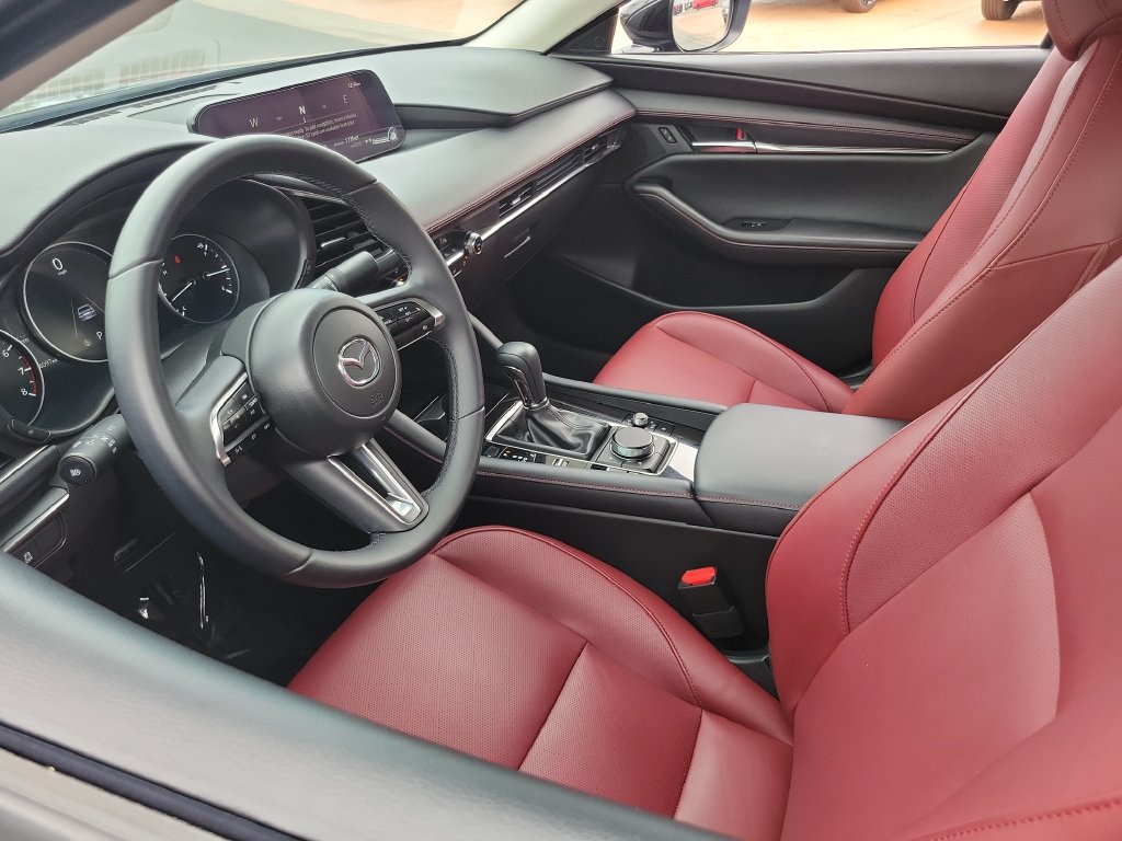 Certified 2026 MAZDA MAZDA3 Carbon AWD/4WD image 3