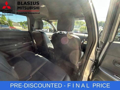Used 2025 Mitsubishi Outlander Sport SEL AWD/4WD image 33