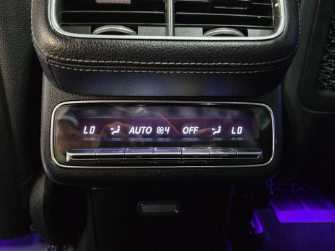 Used 2020 Mercedes-Benz GLS 450 4MATIC image 40