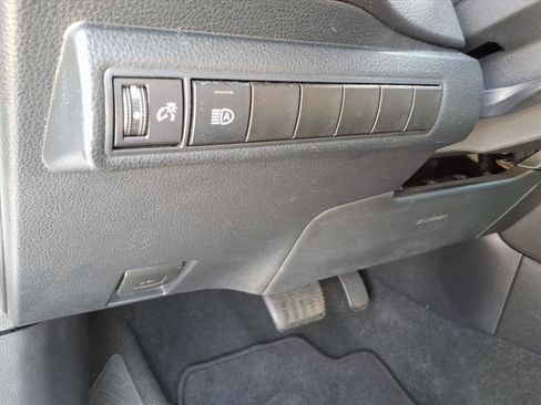 Used 2023 Toyota Corolla LE FWD image 22