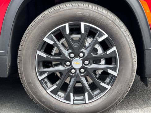 Used 2026 Chevrolet Traverse LT w/ Enhanced Driving Package AWD/4WD image 43