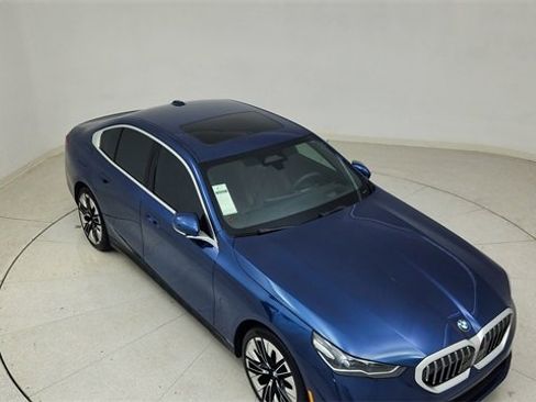 Used 2025 BMW 540i xDrive image 75