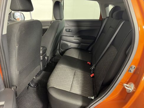 Used 2025 Mitsubishi Outlander Sport AWD image 7