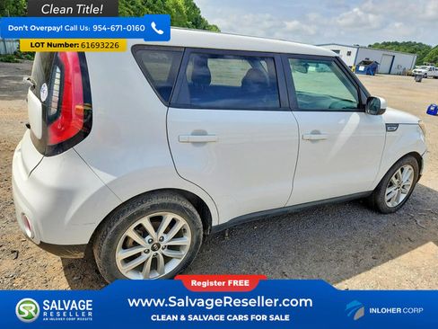Used 2018 Kia Soul + FWD image 4