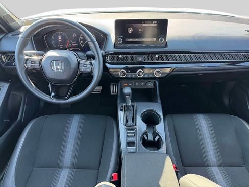 Used 2025 Honda Civic Sport image 13