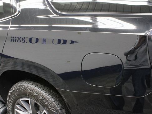 Used 2024 Chevrolet Tahoe Z71 image 46