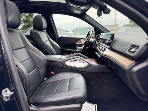 Used 2023 Mercedes-Benz GLS 450 4MATIC image 29
