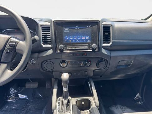 Used 2023 Nissan Frontier SV w/ Technology Package RWD image 13