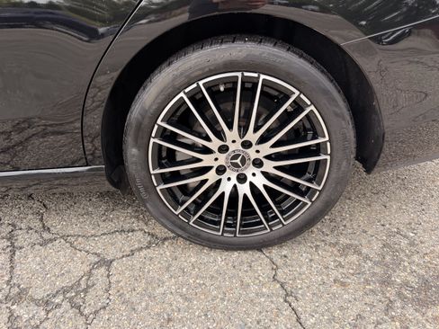 Used 2023 Mercedes-Benz C 300 4MATIC Sedan image 9