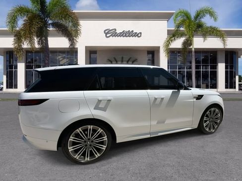Used 2024 Land Rover Range Rover Sport Dynamic SE AWD/4WD image 14