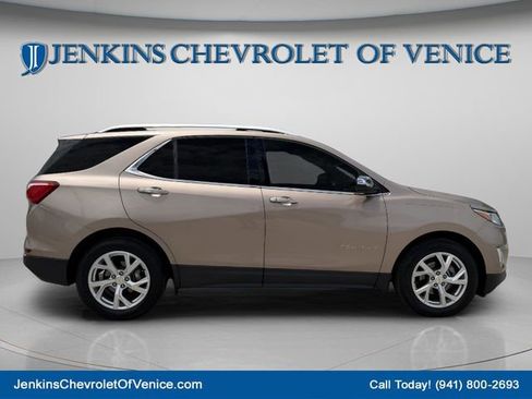 Used 2019 Chevrolet Equinox Premier FWD image 3