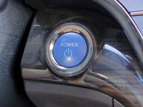 Used 2013 Toyota Avalon Limited image 28