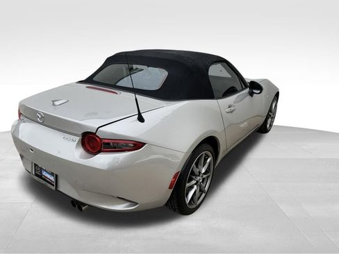 Used 2023 MAZDA MX-5 Miata Grand Touring RWD image 5
