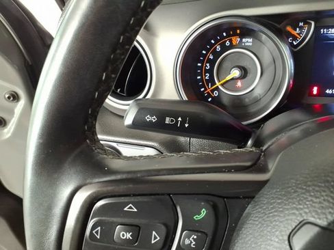 Used 2022 Jeep Wrangler Unlimited Sport AWD/4WD image 19