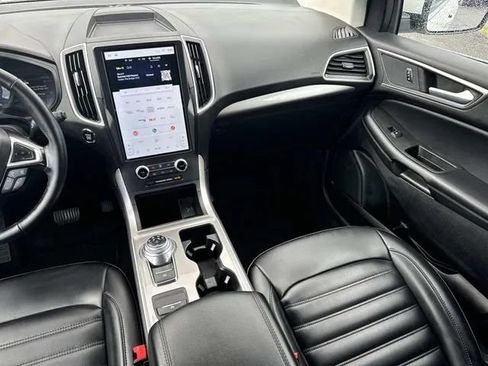 Used 2024 Ford Edge SEL AWD/4WD image 17