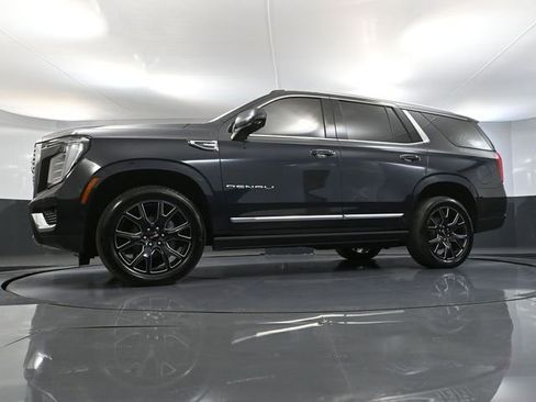 Used 2025 GMC Yukon Denali w/ Sun & Power Step Package AWD/4WD image 64