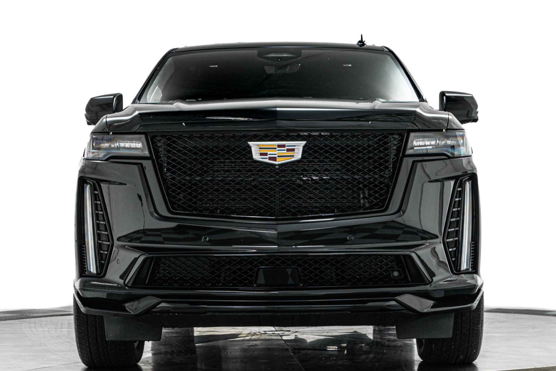 Used 2023 Cadillac Escalade ESV V AWD/4WD image 4