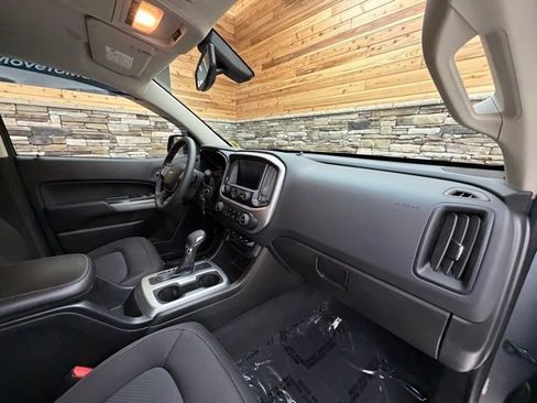 Used 2022 Chevrolet Colorado LT w/ LT Convenience Package AWD/4WD image 14