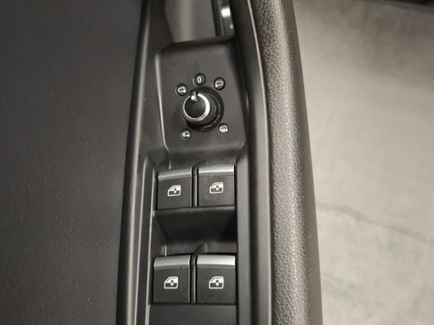 Used 2017 Audi A4 2.0T Premium Plus w/ Premium Plus Package AWD/4WD image 16