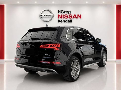 Used 2018 Audi Q5 2.0T Premium Plus w/ Premium Plus Package AWD/4WD image 4