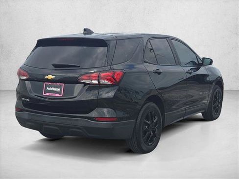 Certified 2024 Chevrolet Equinox LS w/ LS Convenience Package FWD image 5