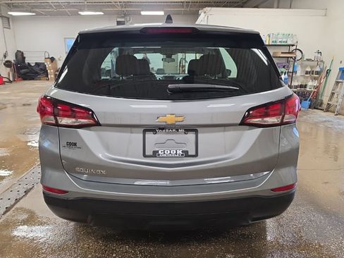 Used 2023 Chevrolet Equinox LS image 5