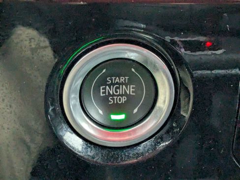 Used 2022 GMC Sierra 1500 SLT w/ SLT Convenience Package image 20