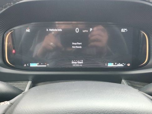 Used 2024 Jeep Wagoneer Series II w/ Flexible Seating Group image 12