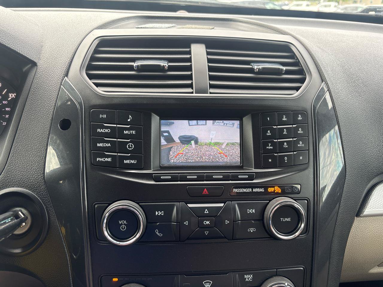 Used 2019 Ford Explorer 4WD image 19