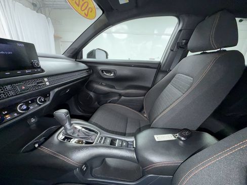 Used 2025 Honda HR-V Sport image 22