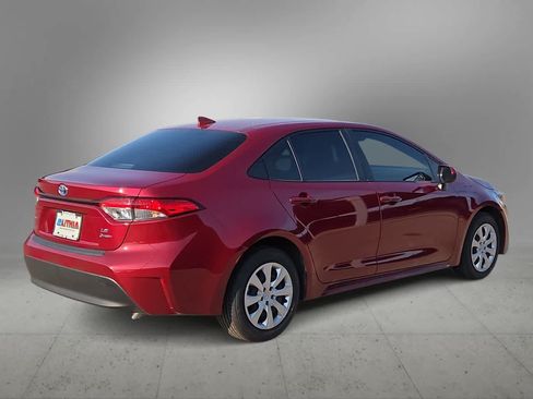 Certified 2025 Toyota Corolla LE FWD image 8