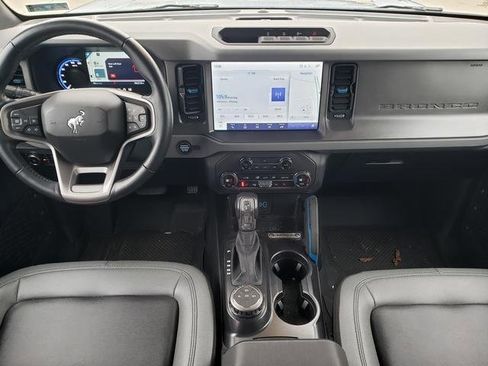 Used 2024 Ford Bronco Black Diamond image 15