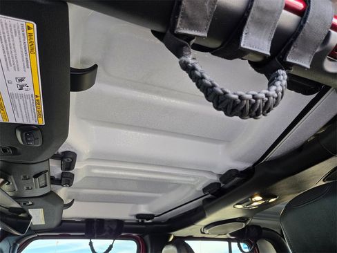 Used 2021 Jeep Gladiator Rubicon image 33