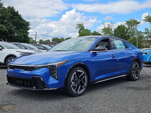 New 2025 Kia K4 GT-Line w/ GT-Line Premium Package image 2