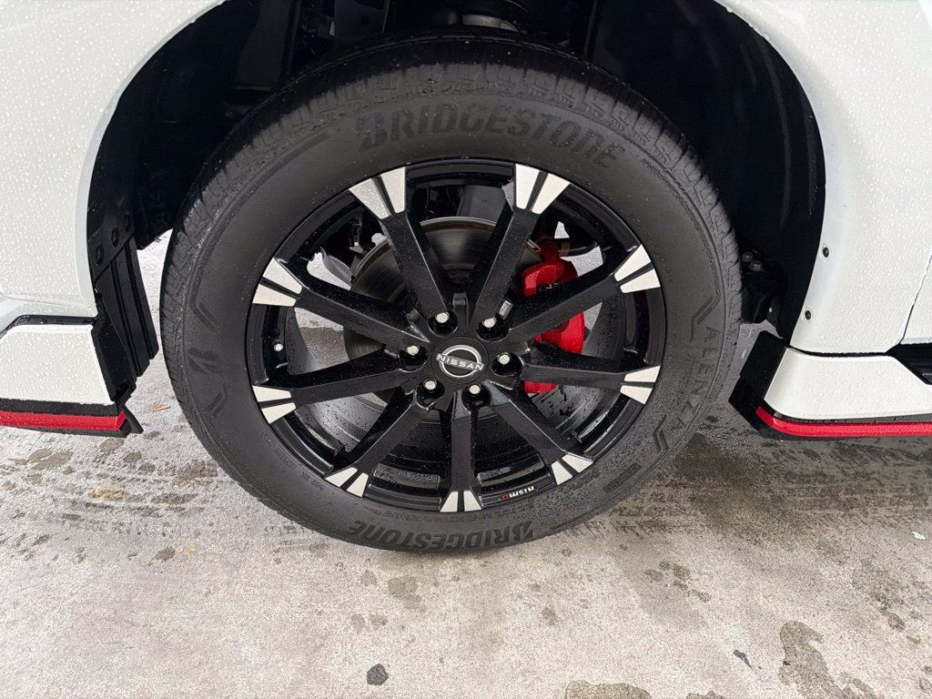 Used 2026 Nissan Armada NISMO AWD/4WD image 17