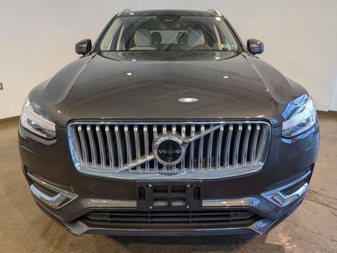 Used 2024 Volvo XC90 B6 Plus w/ Protection Package image 2