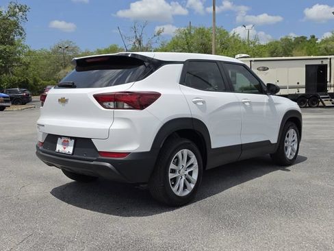 Used 2022 Chevrolet TrailBlazer LS FWD image 5
