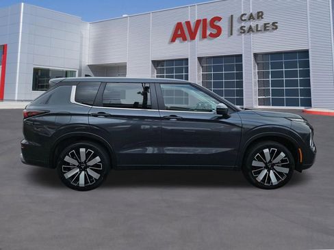 Used 2025 Mitsubishi Outlander SE AWD/4WD image 7